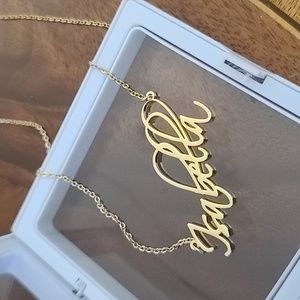 Beautiful 18K Gold Plated Isabella Name Necklace